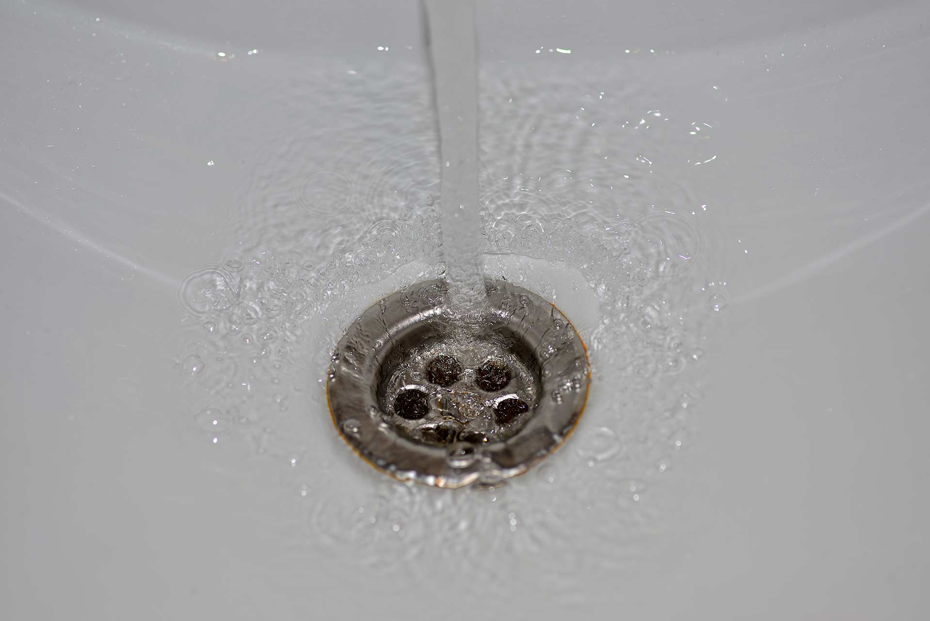 A2B Drains provides services to unblock blocked sinks and drains for properties in Aylesbury Vale.